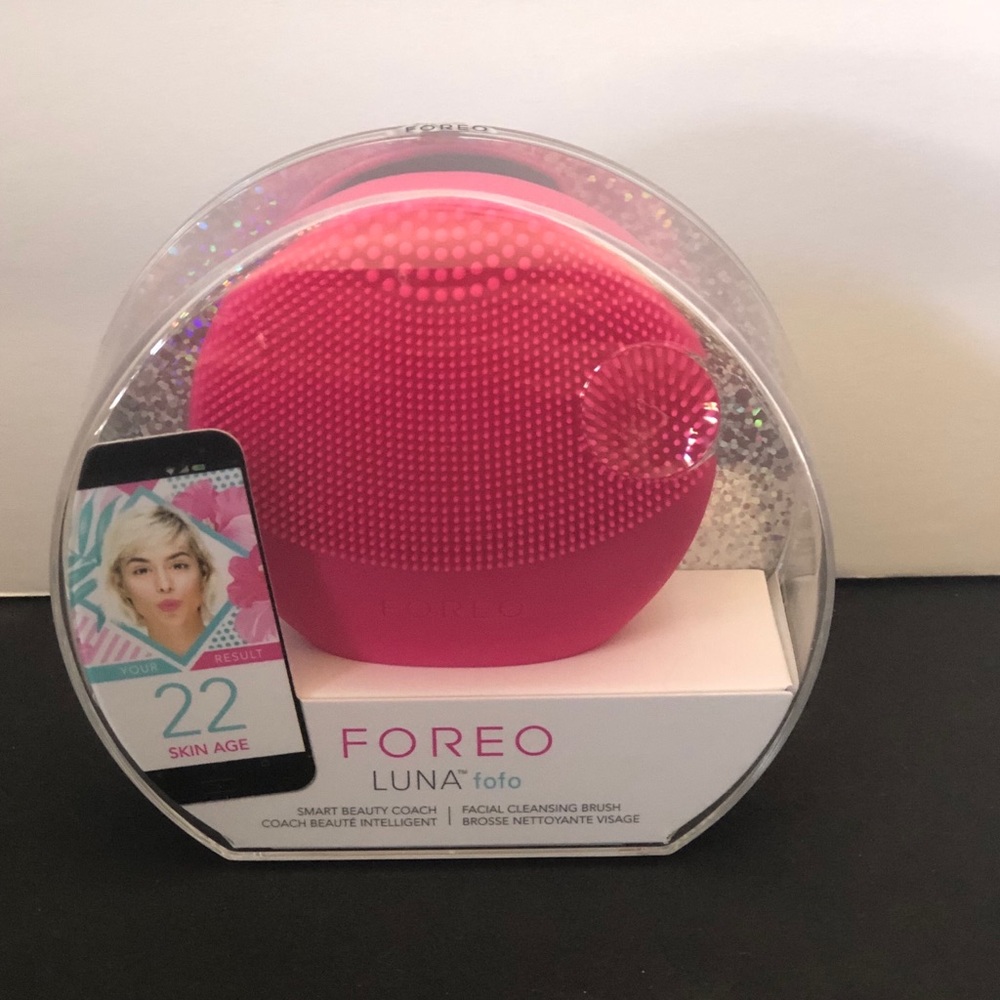 NWT Foreo Luna Fofo Smart Beauty Coach & Cleanser